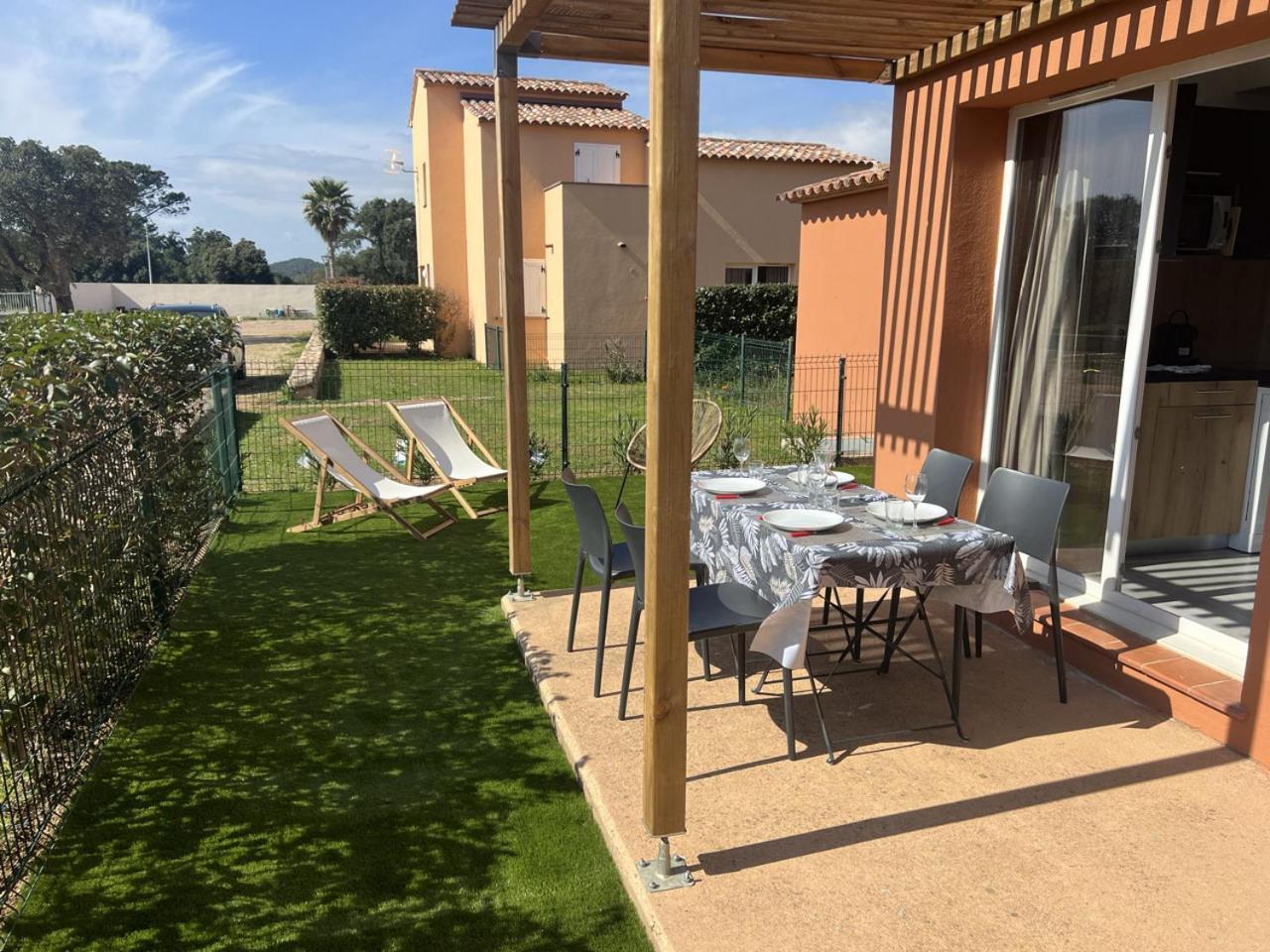 Mini Villa 4-6 Pers. Les Hameaux De Saint Cyprien Lecci Eksteriør billede